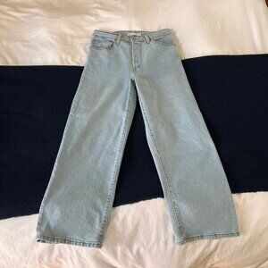 Levi's Ribcage Straight Ankle Jean in Light Wash